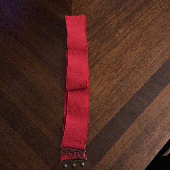 Deep Dip Silky Plus Size Shirt❗️ - Picture 2 of 2